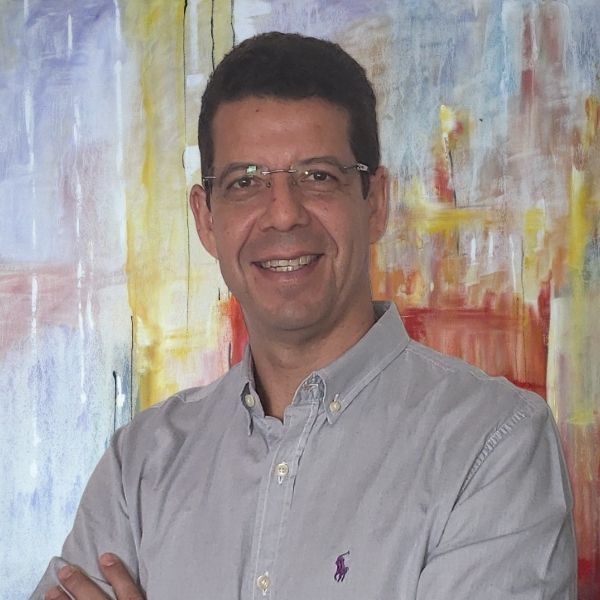 Foto do fundador John